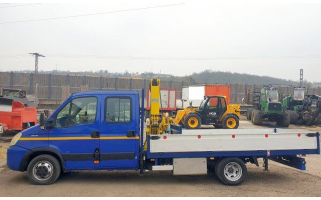 Iveco 50C18 Daily 3.D 16V +Effer - Bestelwagen open laadbak, Bestelwagen met dubbele cabine: afbeelding 4 Iveco 50C18 Daily 3.D 16V +Effer - Bestelwagen open laadbak, Bestelwagen met dubbele cabine: afbeelding 4