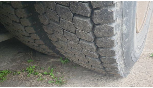 Vrachtwagen met open laadbak, Kraanwagen Iveco Stralis 420: afbeelding 9