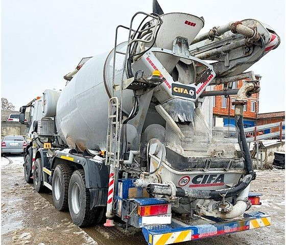 Iveco Trakker 450 +7m3 pumi - Kleine betonpomp: afbeelding 2 Iveco Trakker 450 +7m3 pumi - Kleine betonpomp: afbeelding 2