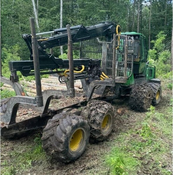 John Deere 1010E 8W - Forwarder: afbeelding 2 John Deere 1010E 8W - Forwarder: afbeelding 2