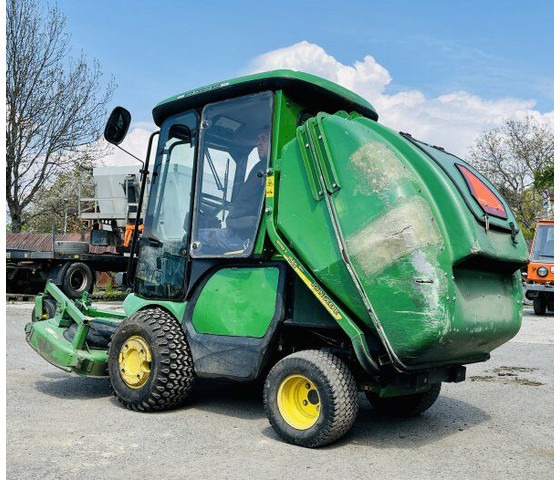 John Deere 1565 Serie II 4WD + MCS 600H - Gazonmaaier: afbeelding 3 John Deere 1565 Serie II 4WD + MCS 600H - Gazonmaaier: afbeelding 3