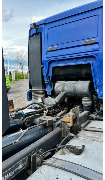 Haakarmsysteem vrachtwagen MAN TGA 26.460: afbeelding 10