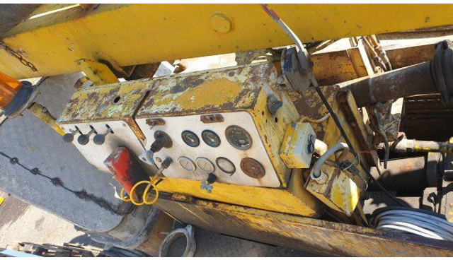 Schwing 25m BPL 601 +6x6 Tatra 815 (DOCS/KFZ MACHINE +1 no docs/kein kfz - Kleine betonpomp: afbeelding 5 Schwing 25m BPL 601 +6x6 Tatra 815 (DOCS/KFZ MACHINE +1 no docs/kein kfz - Kleine betonpomp: afbeelding 5