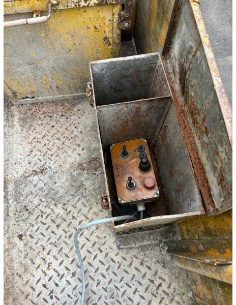 Schwing 2x! 25m BPL 601 +6x6 Tatra 815 (DOCS/KFZ MACHINE +1 no docs/kein - Betonpomp: afbeelding 4 Schwing 2x! 25m BPL 601 +6x6 Tatra 815 (DOCS/KFZ MACHINE +1 no docs/kein - Betonpomp: afbeelding 4