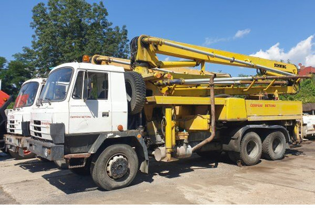 Schwing 2x! 25m BPL 601 +6x6 Tatra 815 (DOCS/KFZ MACHINE +1 no docs/kein - Betonpomp: afbeelding 3 Schwing 2x! 25m BPL 601 +6x6 Tatra 815 (DOCS/KFZ MACHINE +1 no docs/kein - Betonpomp: afbeelding 3