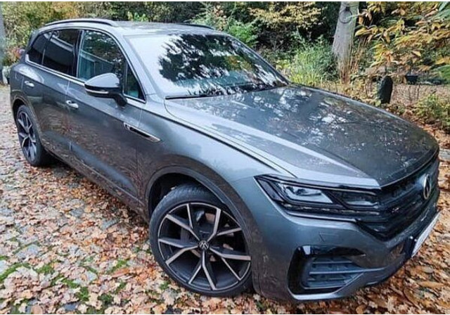 Volkswagen Touareg 3.0 TDi R-line 4-motion - SUV: afbeelding 1 Volkswagen Touareg 3.0 TDi R-line 4-motion - SUV: afbeelding 1