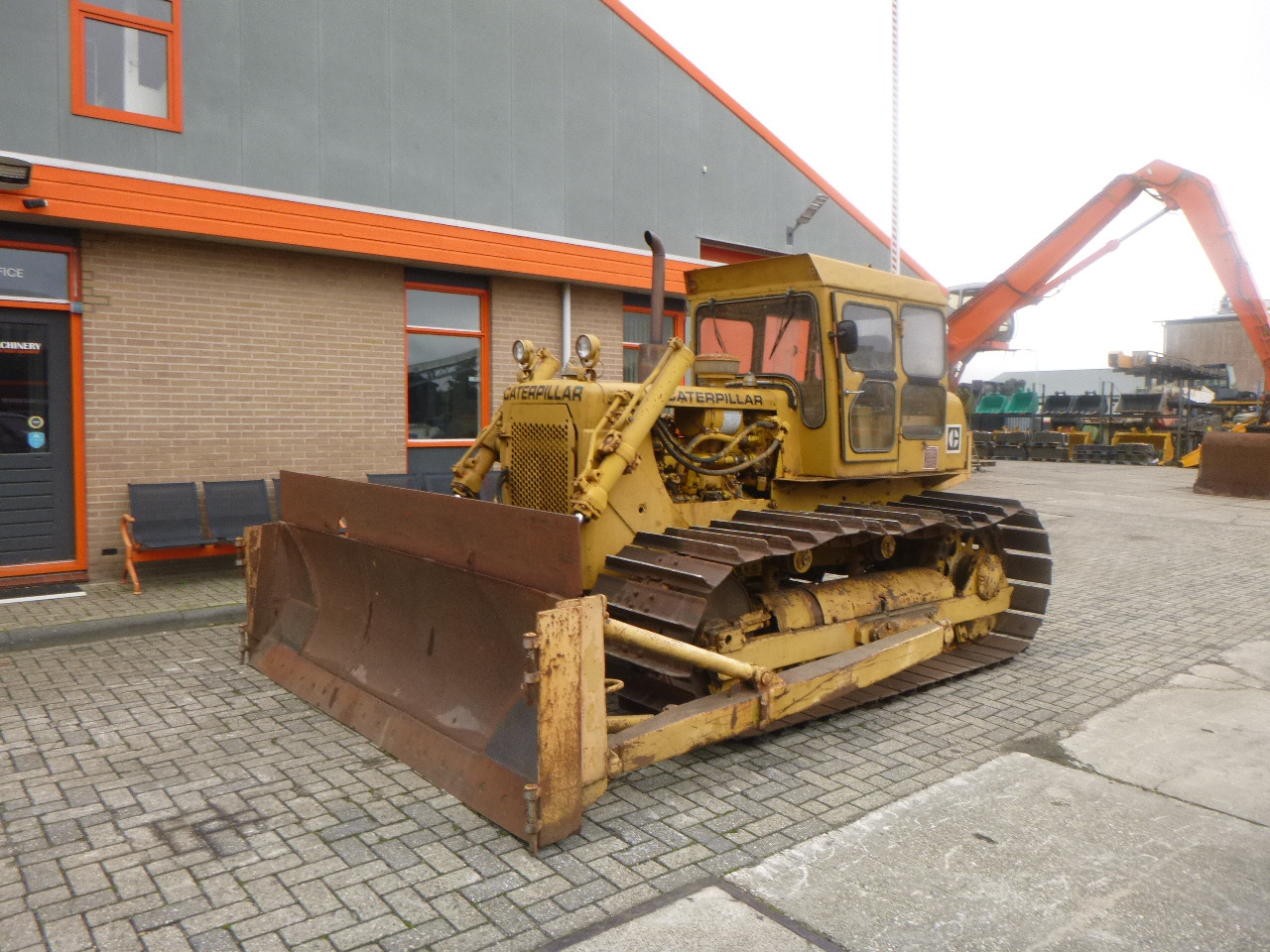 CATERPILLAR D4D LGP - Bulldozer: afbeelding 1 CATERPILLAR D4D LGP - Bulldozer: afbeelding 1