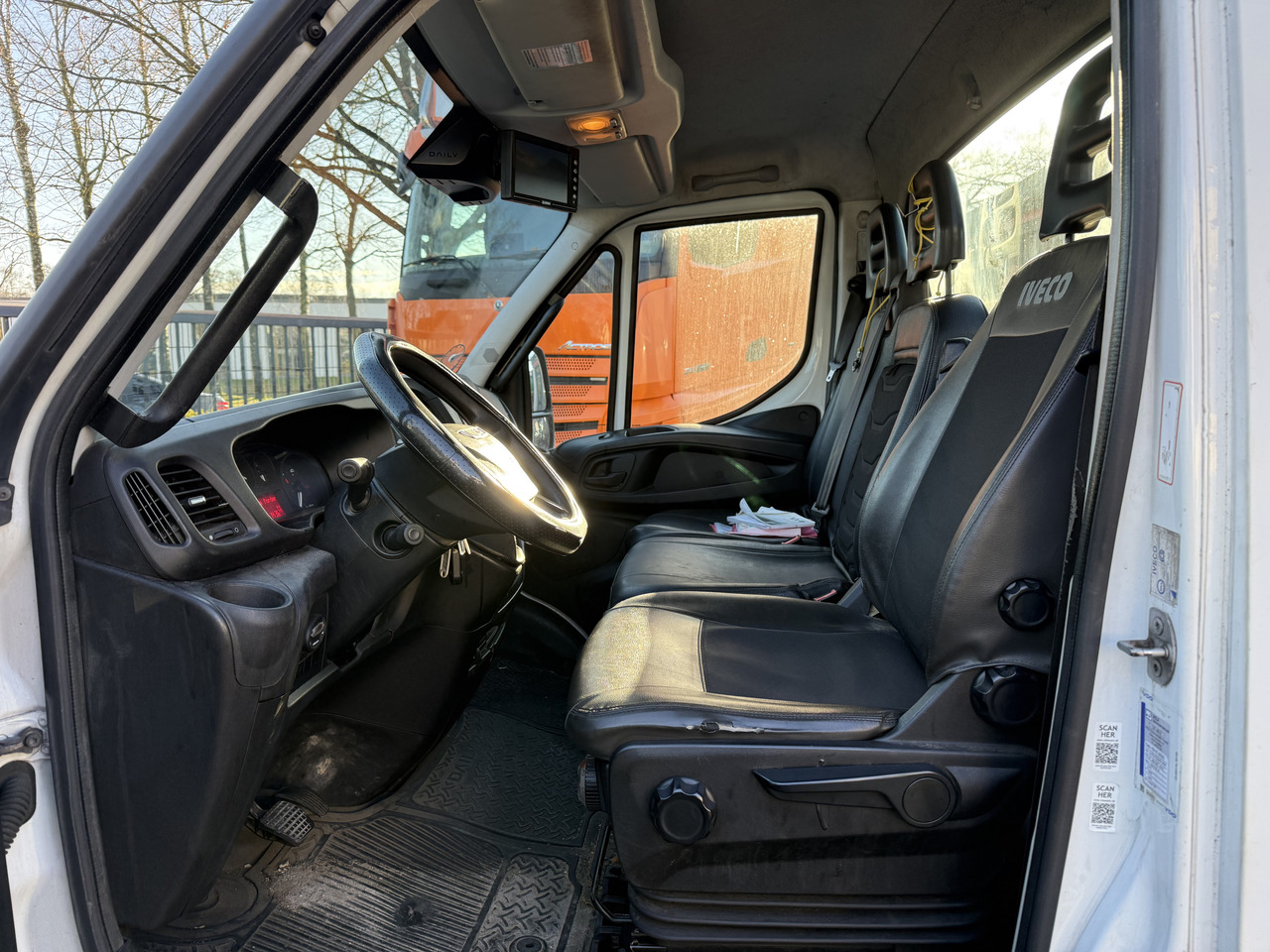 Iveco Daily 70C17 HMF 635 Kran bis 11 Meter - Vrachtwagen met open laadbak, Kraanwagen: afbeelding 4 Iveco Daily 70C17 HMF 635 Kran bis 11 Meter - Vrachtwagen met open laadbak, Kraanwagen: afbeelding 4