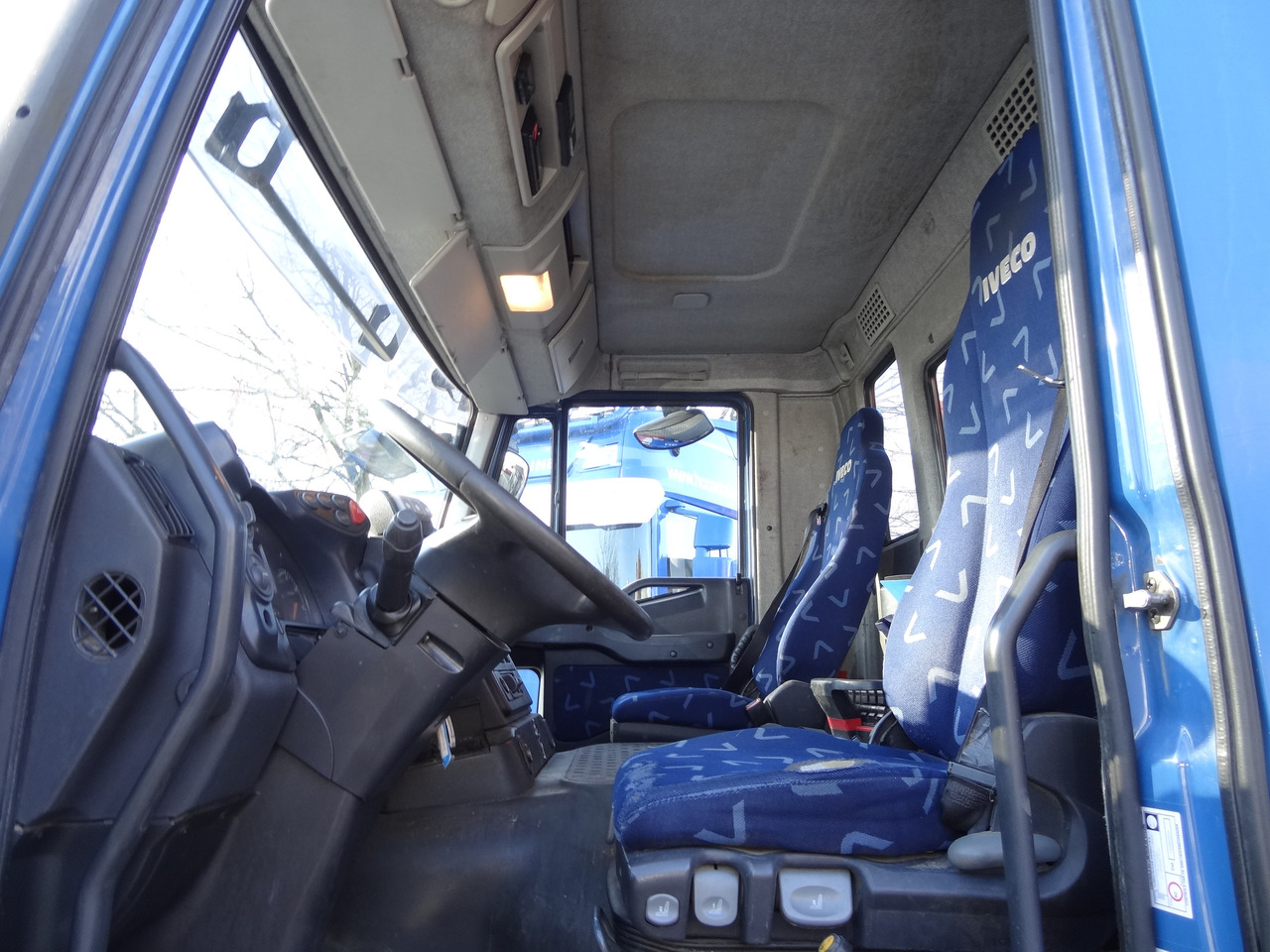 Iveco Trakker AD340T41 8X4 Kipper Kran Palfinger 23002 - Kraanwagen, Kipper vrachtwagen: afbeelding 2 Iveco Trakker AD340T41 8X4 Kipper Kran Palfinger 23002 - Kraanwagen, Kipper vrachtwagen: afbeelding 2