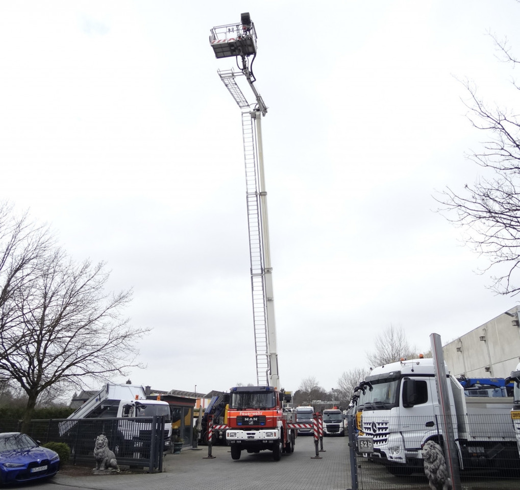Vrachtwagen hoogwerker MAN FE 410 6X6 Feuerwehr Vema Lift 32 Meter: afbeelding 14