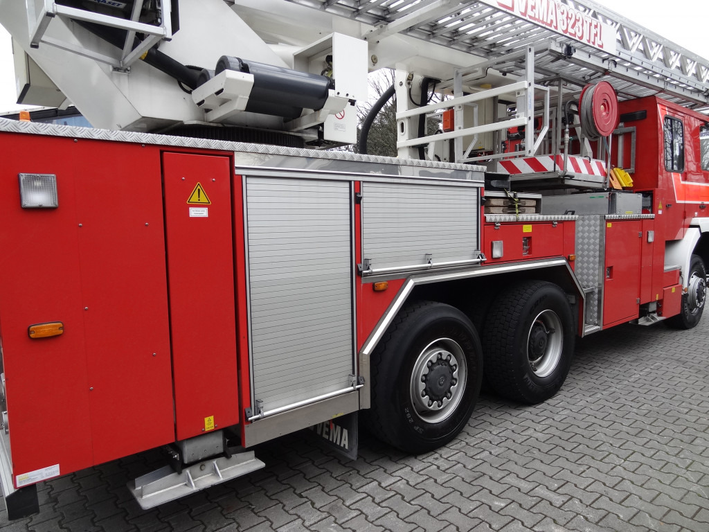 MAN FE 410 6X6 Feuerwehr Vema Lift 32 Meter - Vrachtwagen hoogwerker: afbeelding 4 MAN FE 410 6X6 Feuerwehr Vema Lift 32 Meter - Vrachtwagen hoogwerker: afbeelding 4