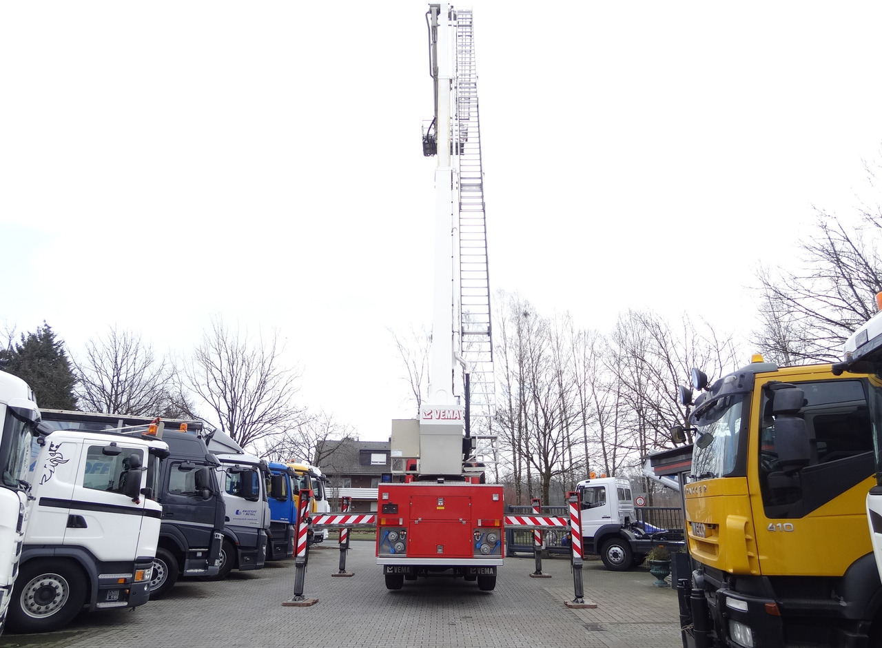MAN FE 410 6X6 Feuerwehr Vema Lift 32 Meter - Vrachtwagen hoogwerker: afbeelding 2 MAN FE 410 6X6 Feuerwehr Vema Lift 32 Meter - Vrachtwagen hoogwerker: afbeelding 2