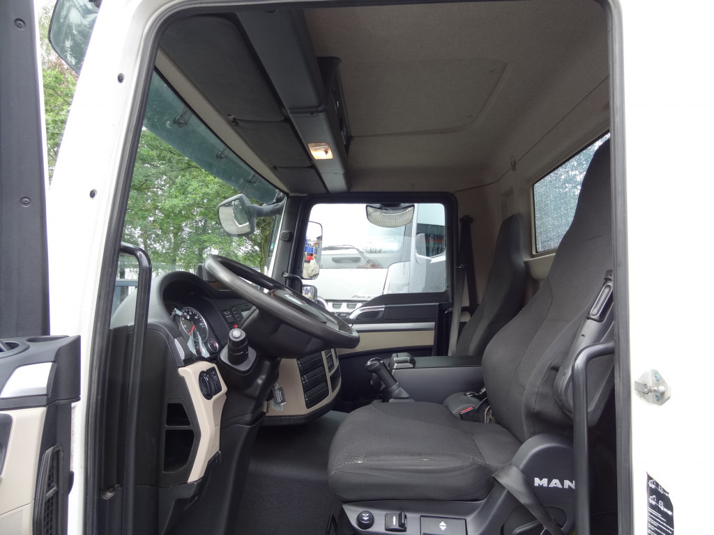 MAN TGL 12.250 Haken - Haakarmsysteem vrachtwagen: afbeelding 2 MAN TGL 12.250 Haken - Haakarmsysteem vrachtwagen: afbeelding 2