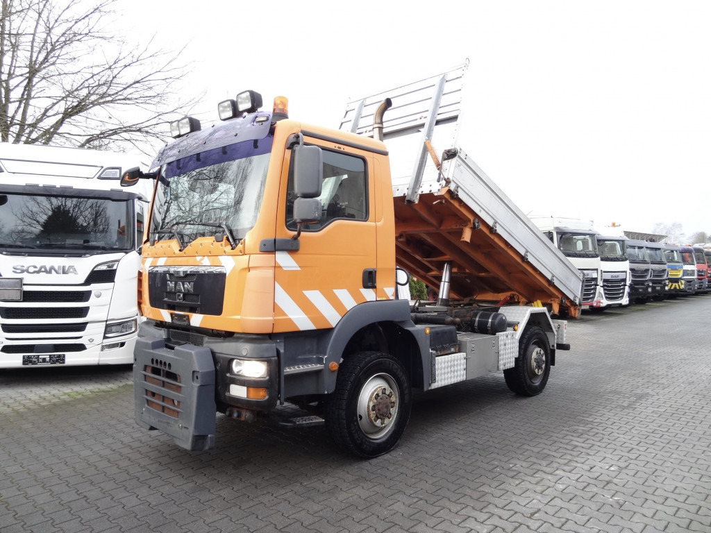 MAN TGM 13.250 4X4 Ex-Kommunal - Kipper vrachtwagen: afbeelding 1 MAN TGM 13.250 4X4 Ex-Kommunal - Kipper vrachtwagen: afbeelding 1