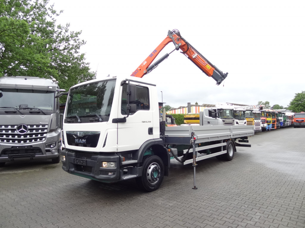 MAN TGM 15.250 Pesci SE78/2 Kran - Vrachtwagen met open laadbak, Kraanwagen: afbeelding 1 MAN TGM 15.250 Pesci SE78/2 Kran - Vrachtwagen met open laadbak, Kraanwagen: afbeelding 1