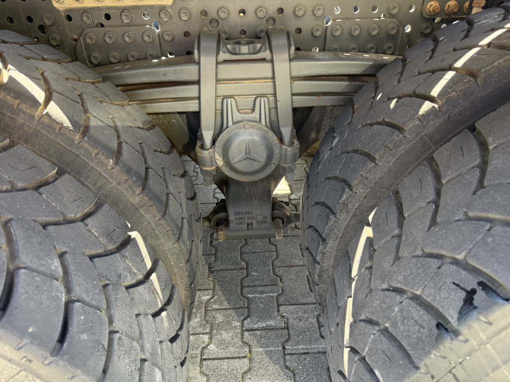 Mercedes-Benz Arocs 3245 K 8X4 Haken - Haakarmsysteem vrachtwagen: afbeelding 4 Mercedes-Benz Arocs 3245 K 8X4 Haken - Haakarmsysteem vrachtwagen: afbeelding 4