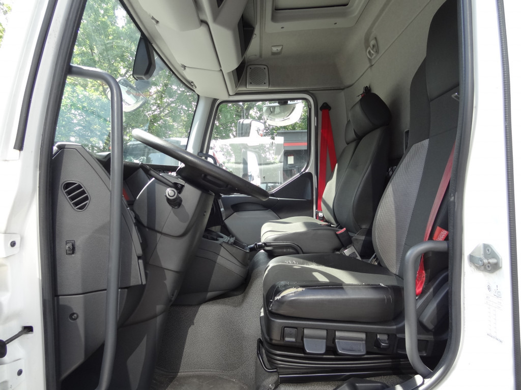 Renault D10.210 6m Koffer - Bakwagen: afbeelding 4 Renault D10.210 6m Koffer - Bakwagen: afbeelding 4
