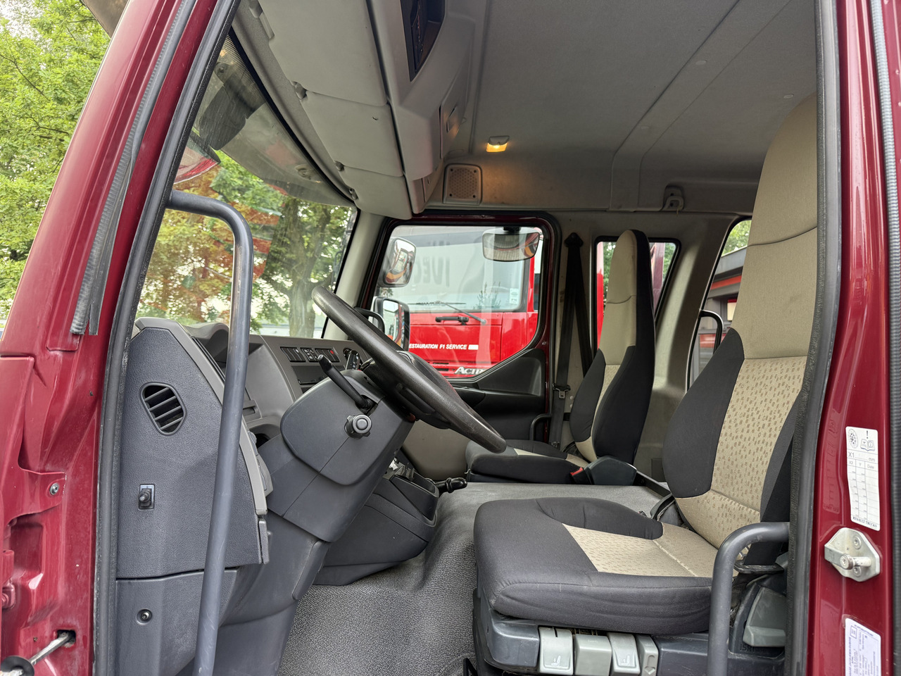 Renault Midlum 180.10 DoKa - Bakwagen: afbeelding 4 Renault Midlum 180.10 DoKa - Bakwagen: afbeelding 4