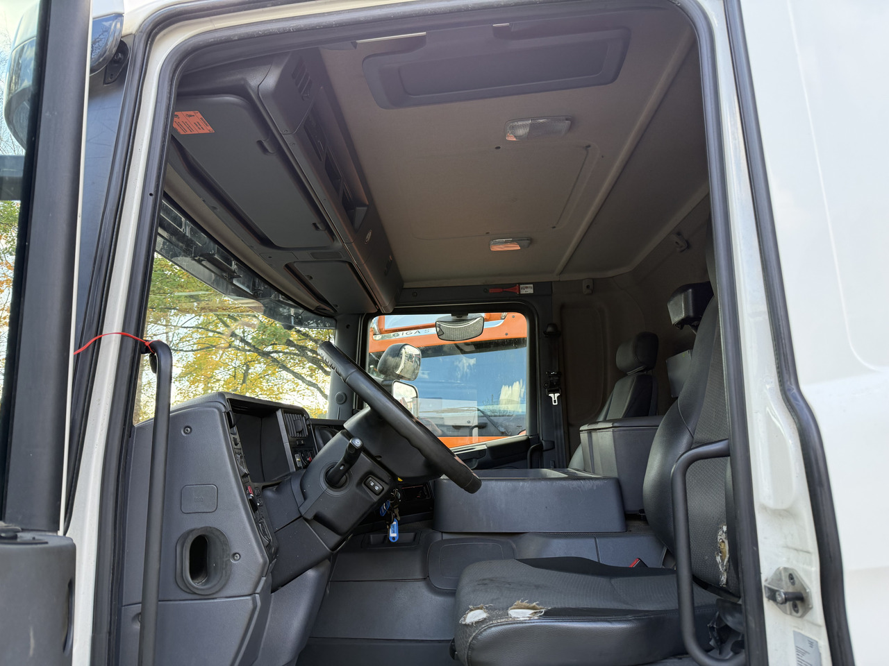 Scania P280 6X2*4 - Chassis vrachtwagen: afbeelding 4 Scania P280 6X2*4 - Chassis vrachtwagen: afbeelding 4