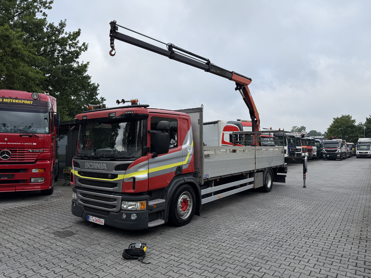 Vrachtwagen met open laadbak, Kraanwagen Scania P410 4X2 Palfinger PK 13001: afbeelding 13