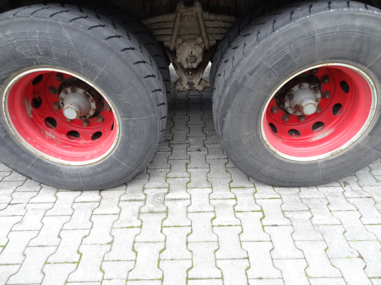 Scania R144 460 6X4 Fassi 360 bis 25 Meter - Kraanwagen, Vrachtwagen met open laadbak: afbeelding 4 Scania R144 460 6X4 Fassi 360 bis 25 Meter - Kraanwagen, Vrachtwagen met open laadbak: afbeelding 4