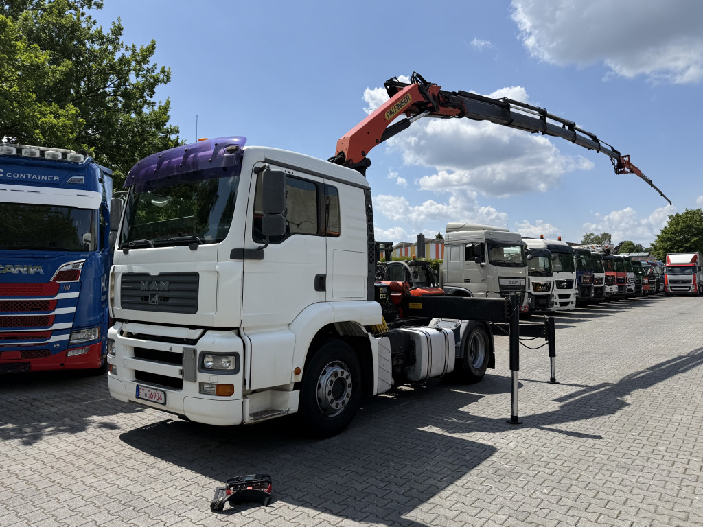 MAN TGA 18.430 Kran Palfinger 16502 bis 26.5 Meter - Trekker: afbeelding 1 MAN TGA 18.430 Kran Palfinger 16502 bis 26.5 Meter - Trekker: afbeelding 1