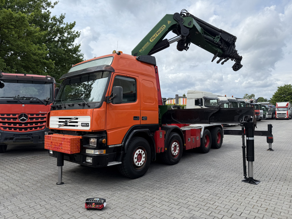 Volvo FM12 420 8X4 Kran Palfinger PK90002 31 Meter - Trekker: afbeelding 1 Volvo FM12 420 8X4 Kran Palfinger PK90002 31 Meter - Trekker: afbeelding 1