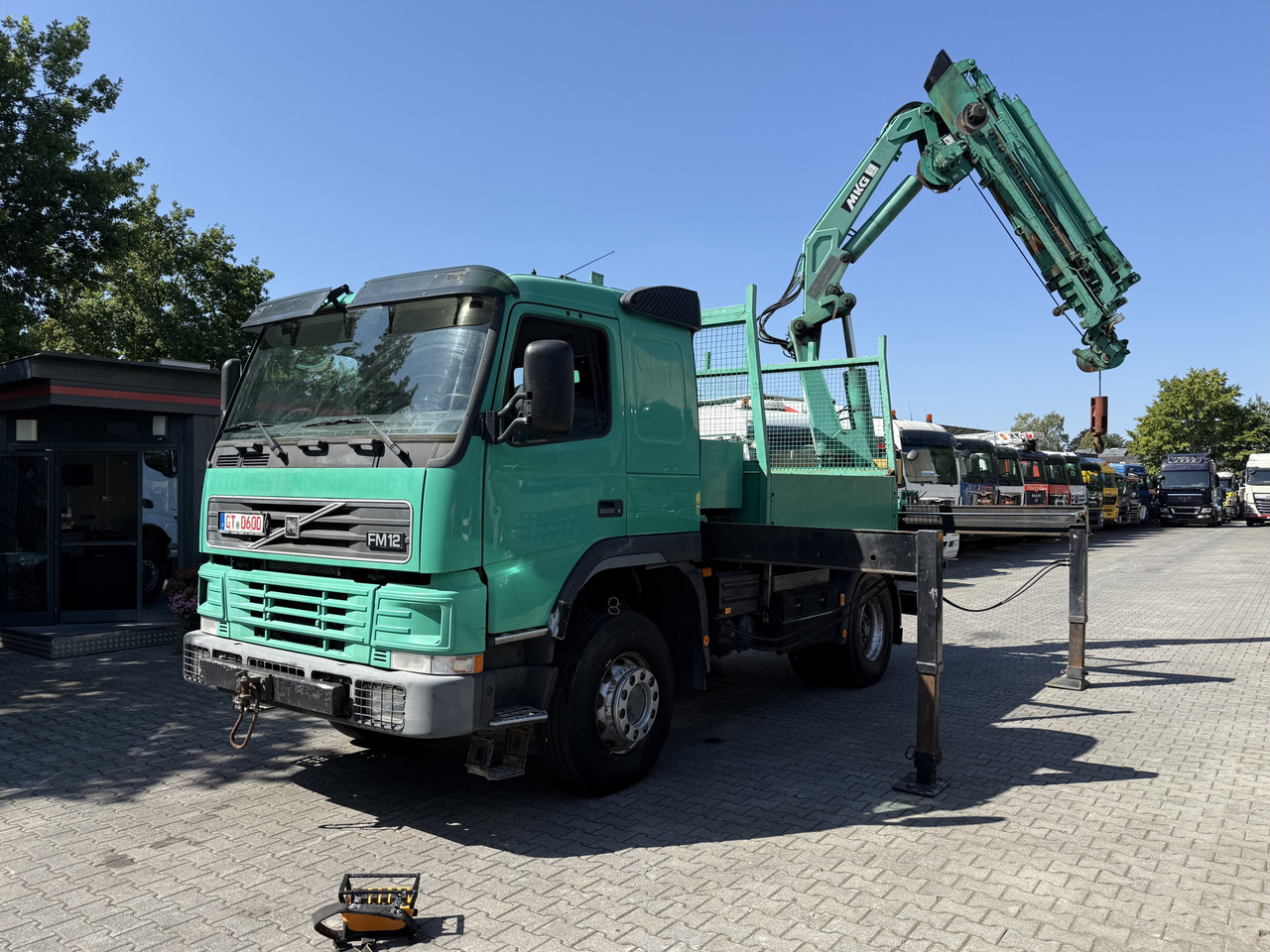 Volvo FM12 420 4X4 Kran MKG 300 bis 24 Meter - Kraanwagen: afbeelding 1 Volvo FM12 420 4X4 Kran MKG 300 bis 24 Meter - Kraanwagen: afbeelding 1