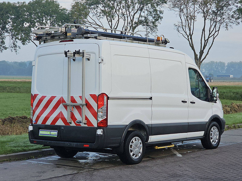 Ford Transit 2.0 L2H2 Imperiaal Navi! - Gesloten bestelwagen: afbeelding 3 Ford Transit 2.0 L2H2 Imperiaal Navi! - Gesloten bestelwagen: afbeelding 3