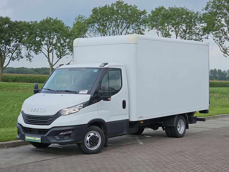 Iveco Daily 35C16 Bakwagen Laadklep! - Bestelwagen gesloten laadbak: afbeelding 2 Iveco Daily 35C16 Bakwagen Laadklep! - Bestelwagen gesloten laadbak: afbeelding 2