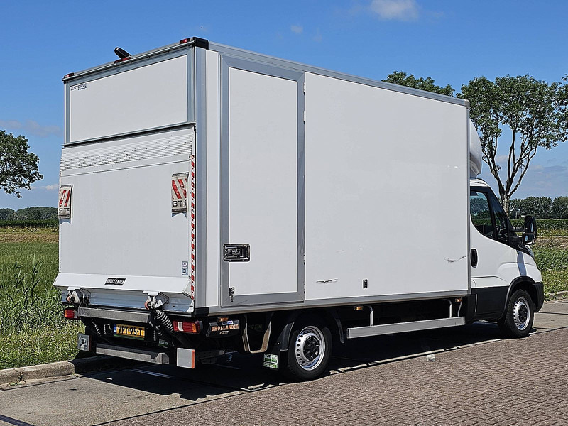 Iveco Daily 35S14       ac automaat EURO6 - Bestelwagen gesloten laadbak: afbeelding 3 Iveco Daily 35S14       ac automaat EURO6 - Bestelwagen gesloten laadbak: afbeelding 3