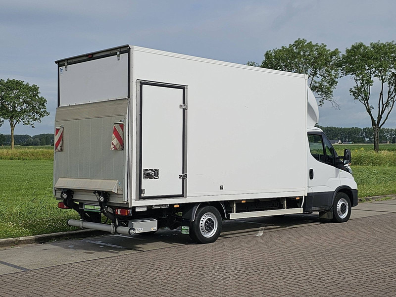 Iveco Daily 35S18 Bakwagen Laadklep! - Bestelwagen gesloten laadbak: afbeelding 3 Iveco Daily 35S18 Bakwagen Laadklep! - Bestelwagen gesloten laadbak: afbeelding 3