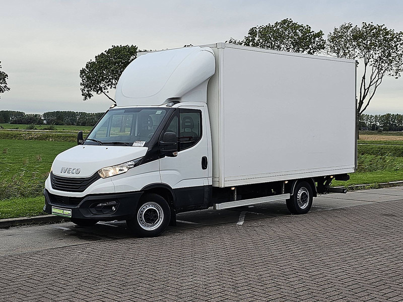 Iveco Daily 35S18 Bakwagen Laadklep! - Bestelwagen gesloten laadbak: afbeelding 2 Iveco Daily 35S18 Bakwagen Laadklep! - Bestelwagen gesloten laadbak: afbeelding 2