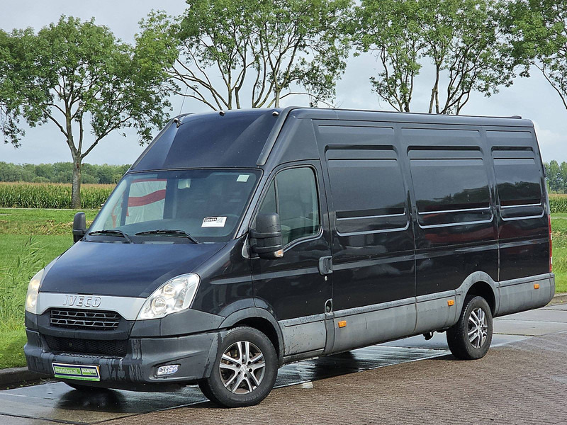 Iveco Daily 35S21 3.0ltr Maxi 200Pk AC - Gesloten bestelwagen: afbeelding 2 Iveco Daily 35S21 3.0ltr Maxi 200Pk AC - Gesloten bestelwagen: afbeelding 2