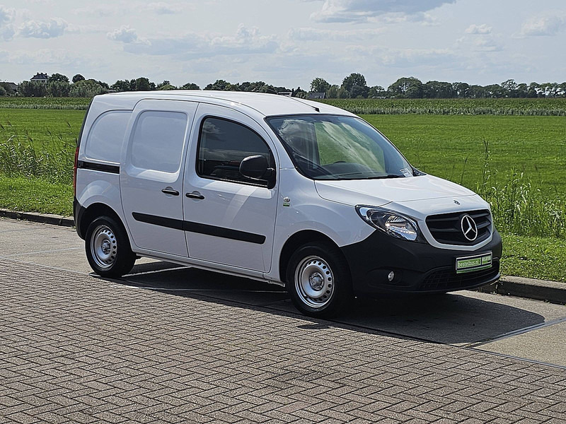 Mercedes-Benz Citan 109 CDI LONG Airco Euro6! - Bestelwagen gesloten laadbak: afbeelding 5 Mercedes-Benz Citan 109 CDI LONG Airco Euro6! - Bestelwagen gesloten laadbak: afbeelding 5