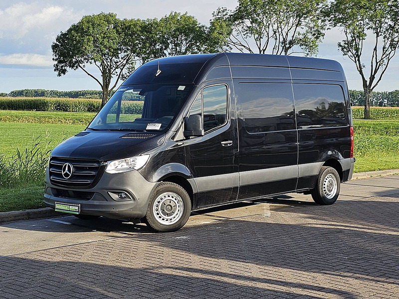 Mercedes-Benz Sprinter 214 L2H1 Navi Trekhaak - Kleine bestelwagen: afbeelding 2 Mercedes-Benz Sprinter 214 L2H1 Navi Trekhaak - Kleine bestelwagen: afbeelding 2