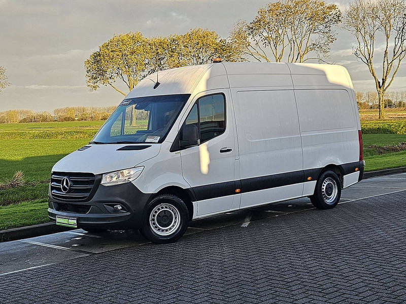 Mercedes-Benz Sprinter 316 L2H2 Navi Automaat - Gesloten bestelwagen: afbeelding 2 Mercedes-Benz Sprinter 316 L2H2 Navi Automaat - Gesloten bestelwagen: afbeelding 2