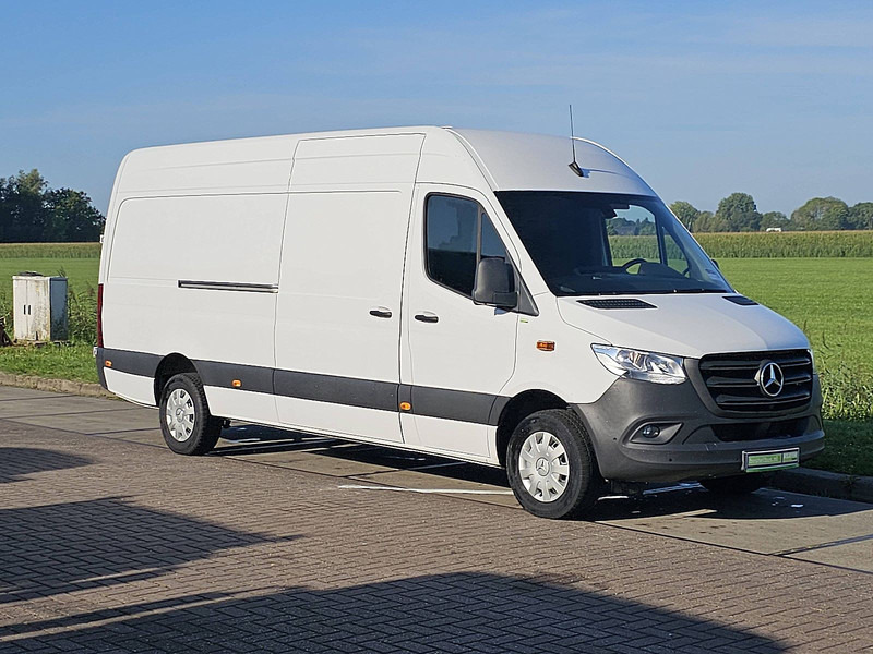 Mercedes-Benz Sprinter 317 L3H2 Navi 360 Camera - Gesloten bestelwagen: afbeelding 5 Mercedes-Benz Sprinter 317 L3H2 Navi 360 Camera - Gesloten bestelwagen: afbeelding 5