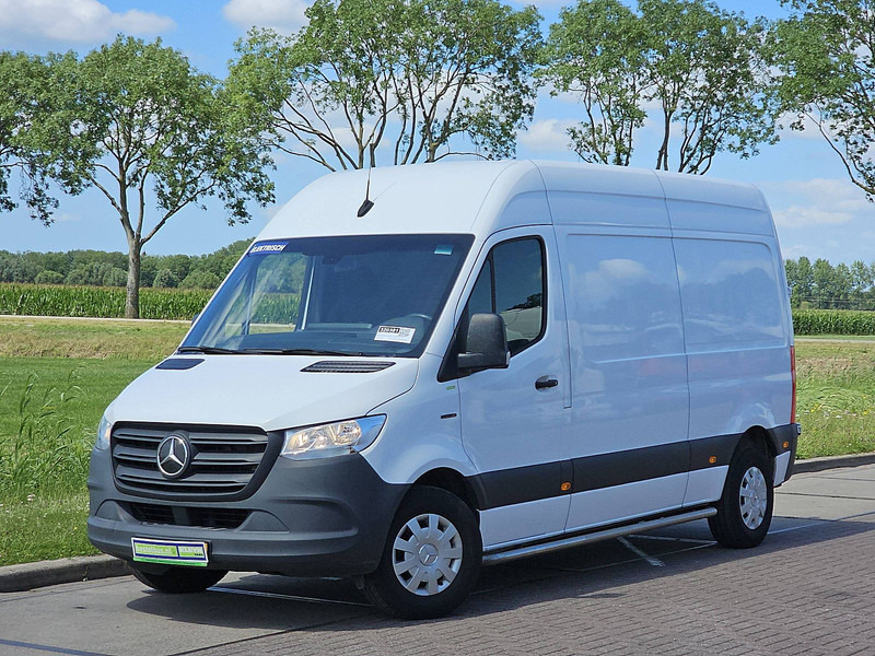 Mercedes-Benz eSprinter L2H2 35 KWH - Gesloten bestelwagen, Elektrische bedrijfswagen: afbeelding 2 Mercedes-Benz eSprinter L2H2 35 KWH - Gesloten bestelwagen, Elektrische bedrijfswagen: afbeelding 2