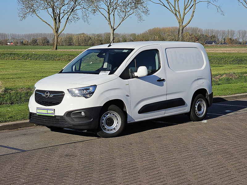 Opel Combo 1.6 D - Bestelwagen gesloten laadbak: afbeelding 2 Opel Combo 1.6 D - Bestelwagen gesloten laadbak: afbeelding 2