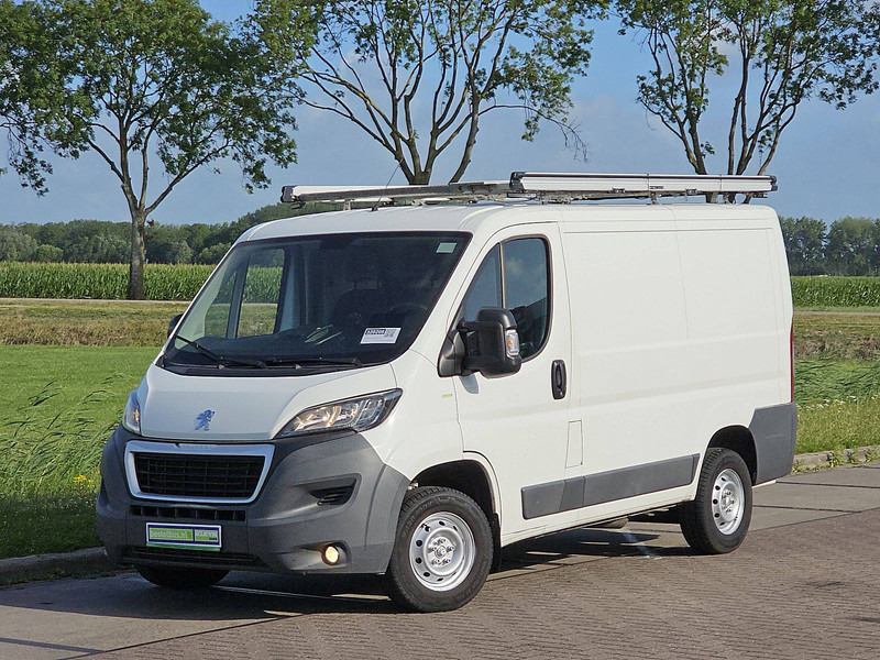 Peugeot Boxer 2.0 L1H1 Navi Euro6 AC! - Kleine bestelwagen: afbeelding 2 Peugeot Boxer 2.0 L1H1 Navi Euro6 AC! - Kleine bestelwagen: afbeelding 2