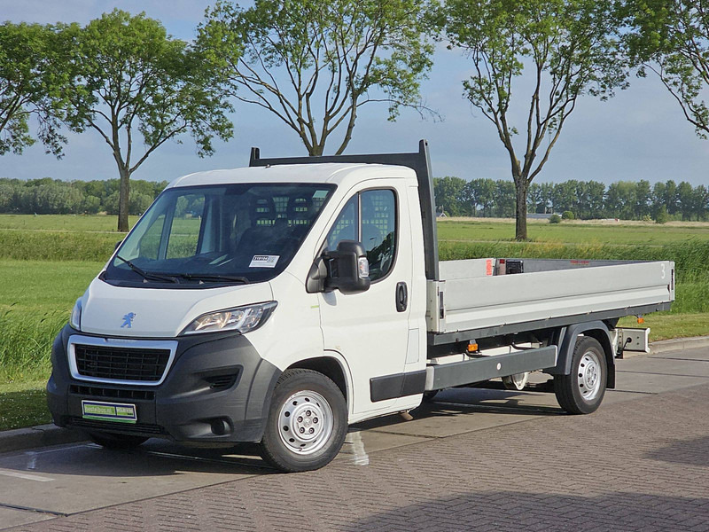 Peugeot Boxer 335 - Bestelwagen open laadbak: afbeelding 2 Peugeot Boxer 335 - Bestelwagen open laadbak: afbeelding 2