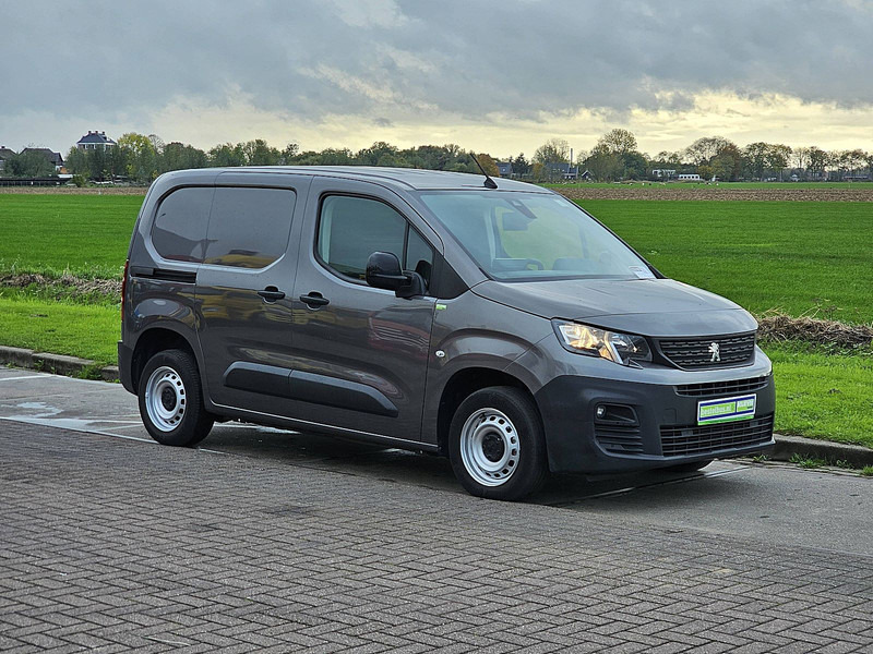 Peugeot Partner 1.5 BHDI 102 - Bestelwagen gesloten laadbak: afbeelding 5 Peugeot Partner 1.5 BHDI 102 - Bestelwagen gesloten laadbak: afbeelding 5
