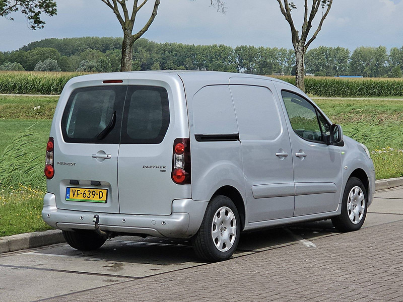 Peugeot Partner - Bestelwagen gesloten laadbak: afbeelding 3 Peugeot Partner - Bestelwagen gesloten laadbak: afbeelding 3