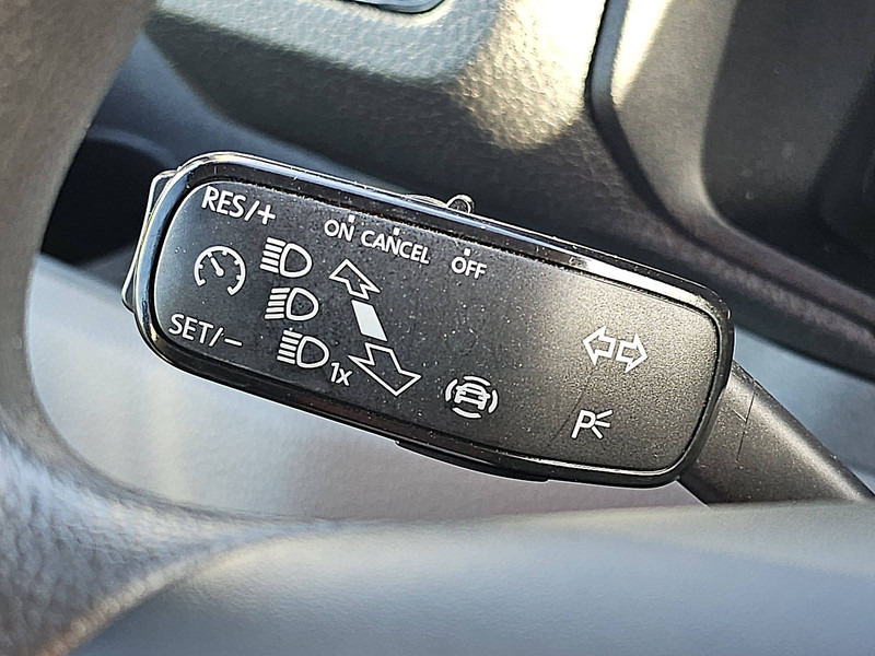 Bestelwagen open laadbak Volkswagen Crafter 35 2.0 dc pickup EURO6: afbeelding 12 Bestelwagen open laadbak Volkswagen Crafter 35 2.0 dc pickup EURO6: afbeelding 12