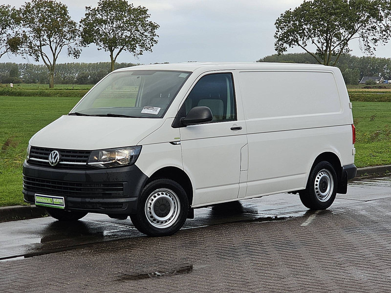 Volkswagen Transporter 2.0 TDI - Kleine bestelwagen: afbeelding 2 Volkswagen Transporter 2.0 TDI - Kleine bestelwagen: afbeelding 2