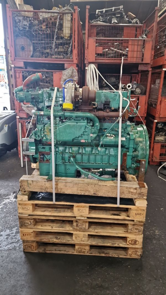 Volvo D8J Engine – In Process of Recon (Plant) - Motor voor Bouwmachine: afbeelding 3 Volvo D8J Engine – In Process of Recon (Plant) - Motor voor Bouwmachine: afbeelding 3