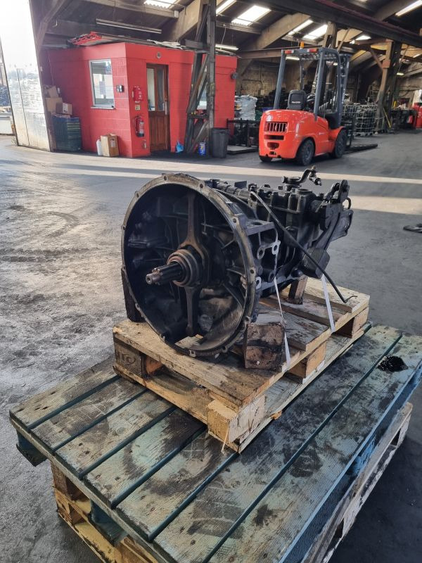 ZF 6S1000TO Gearbox - Versnellingsbak: afbeelding 4 ZF 6S1000TO Gearbox - Versnellingsbak: afbeelding 4