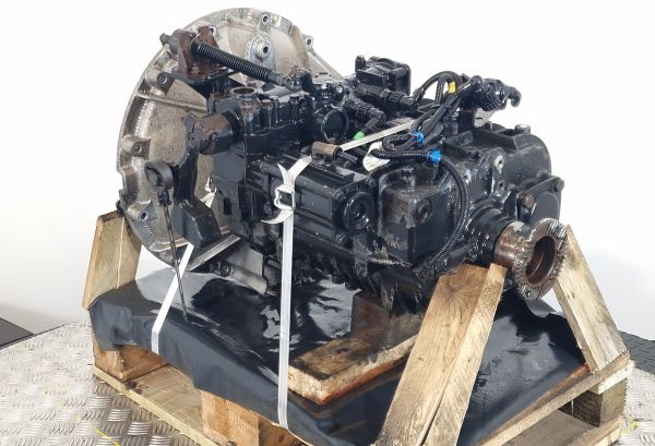 ZF 6S850 Renault Spec Gearbox - Versnellingsbak: afbeelding 4 ZF 6S850 Renault Spec Gearbox - Versnellingsbak: afbeelding 4
