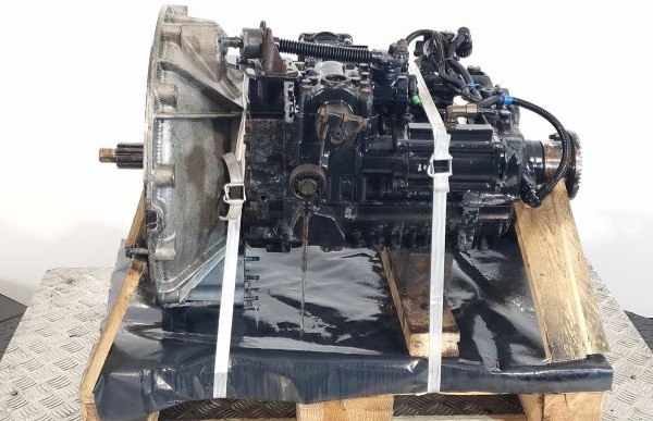 ZF 6S850 Renault Spec Gearbox - Versnellingsbak: afbeelding 3 ZF 6S850 Renault Spec Gearbox - Versnellingsbak: afbeelding 3